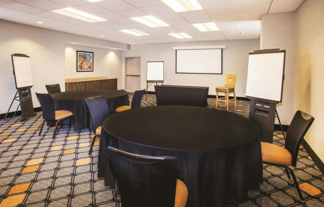 La Quinta Inn & Suites By Wyndham Chicago Downtown Eksteriør billede